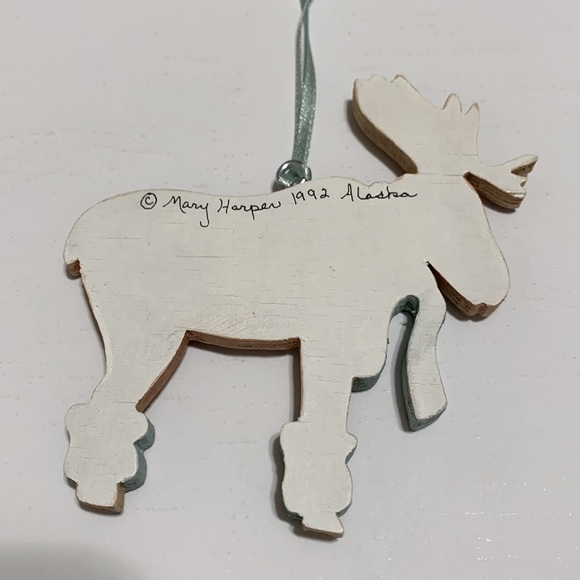 Alaska Moose wood ornament Mary Harper - Picture 7 of 16